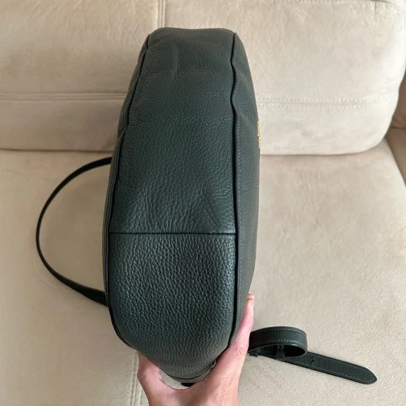 Coach Elegant Leather Satchel, Handbag with Detachable Long Strap - Picture 14 of 15